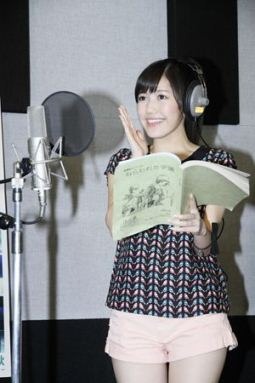 渡辺麻友さん：アフレコの様子