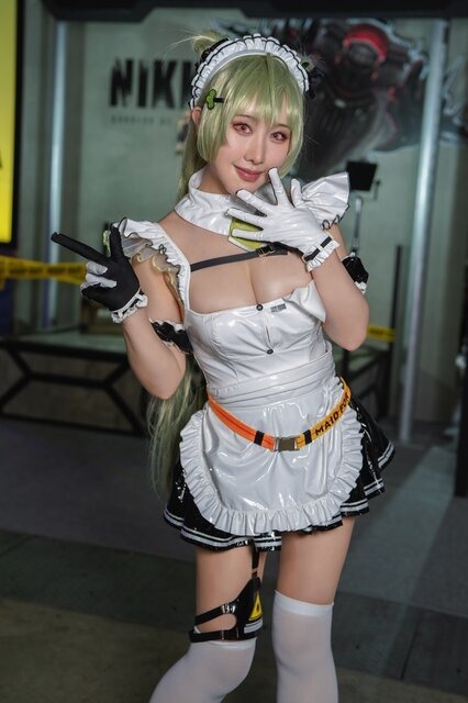 ソーダ『NIKKE』／鳥海かう（@kau_toriumi）、撮影：tama