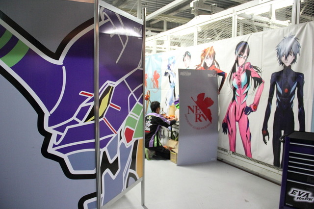 エヴァRT初号機TRICKSTARのピット