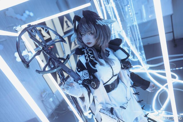 ホルハイヤ『アークナイツ』／Qiu（Weibo：Qiu_久见）、撮影：多肉淳（Weibo：@-多肉淳-）