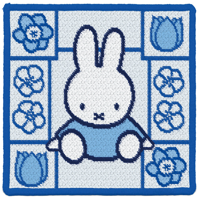 ミッフィーzakkaフェスタ「シェニールタオルハンカチ」1,980円（税込）llustrations Dick Bruna © copyright Mercis bv,1953-2024 www.miffy.com