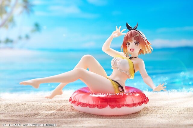 太もも&お腹が眩しい！水着「ライザ」のフィギュアが登場―チャーミングな八重歯が覗く笑顔もカワイイ