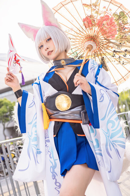 加賀『アズールレーン』／東雲氷（X：@kri_cos）