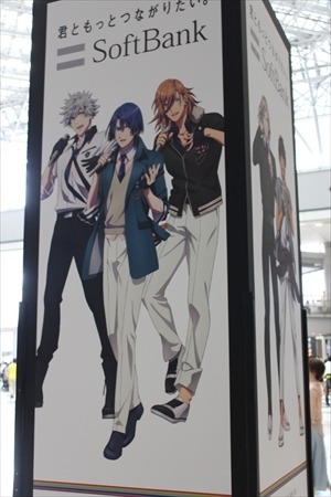 基地局は「うたプリ」「ラブライブ！」そしてCMキャラが二次元化:コミケ88レポート