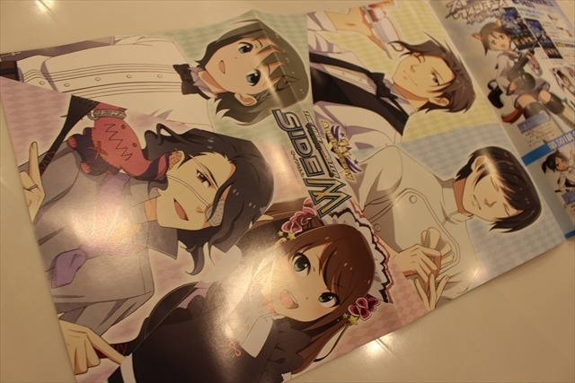 無料配布物はうちわがトレンド、ポストカード、紙袋など登場：コミケ88レポート