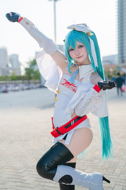 初音ミク／猫宮ハルナ（X：@Hapinachan_cos）