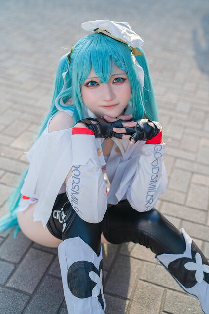 初音ミク／猫宮ハルナ（X：@Hapinachan_cos）
