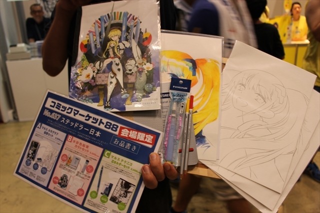 大盛況の企業ブース、それぞれの見せ方に個性が広がる：コミケ88レポート