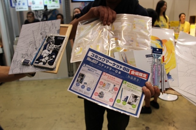 大盛況の企業ブース、それぞれの見せ方に個性が広がる：コミケ88レポート