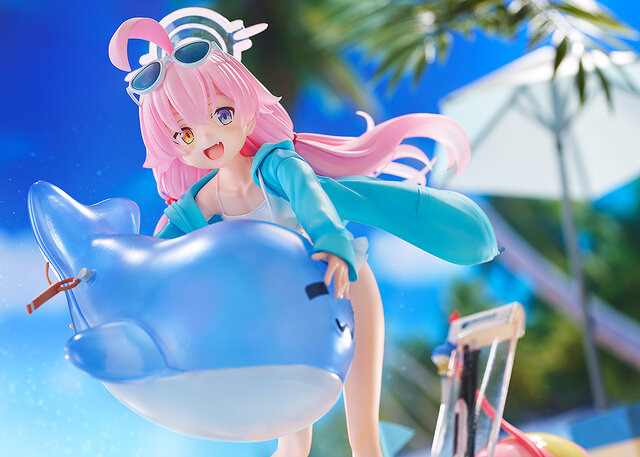 「動いてないのに暑いよ～」を再現！『ブルアカ』水着ホシノがフィギュアになって登場―ゲーム内では見られない後ろ姿も