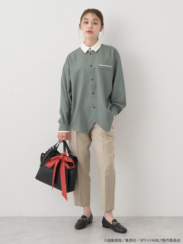 ロイドイメージネクタイ付きシャツ（C）遠藤達哉／集英社・SPY×FAMILY製作委員会