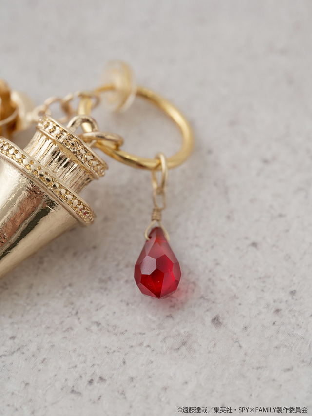 ヨルイメージイヤリング（C）遠藤達哉／集英社・SPY×FAMILY製作委員会