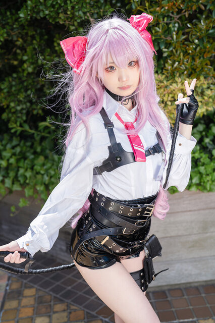 ユニ『勝利の女神：NIKKE』／柊蓮（X：@syuuren_）