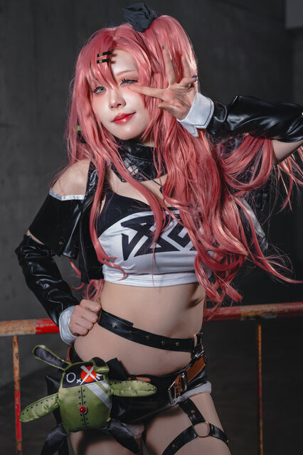 ニコ・デマラ『ゼンレスゾーンゼロ』／ひよっこ（X：@nakukotogadekin）