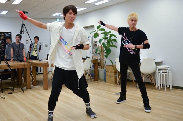 伊勢大貴と大西洋平がレクチャー 、「ニンニンジャー」EDダンスはこう踊ろう！動画で紹介