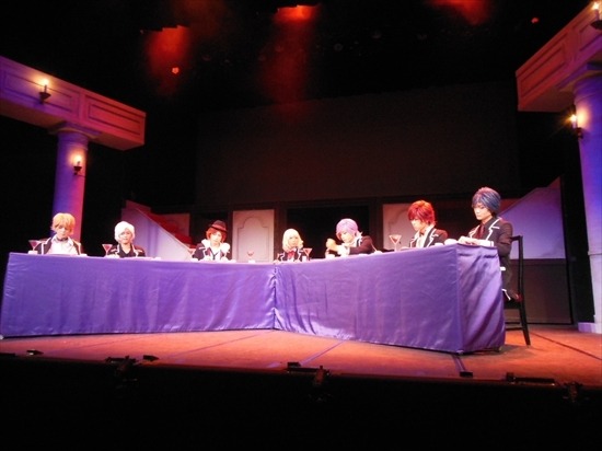 舞台「DIABOLIK LOVERS」官能的で耽美、兄弟とヒロインの関係性はちょっと不思議な”連帯感”