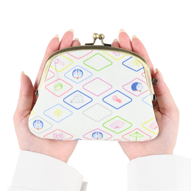 「ドラえもん未来デパート限定 親子がま口 ひし形/エ霞」価格：各3,190円（税込）（C）Fujiko-Pro（C）Fujiko-Pro,Shogakukan,TV-Asahi,Shin-ei,and ADK