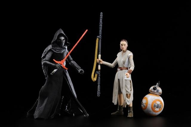 (C) & TM Lucasfilm Ltd.  (R)and/or TM &(C)2015 HASBRO.