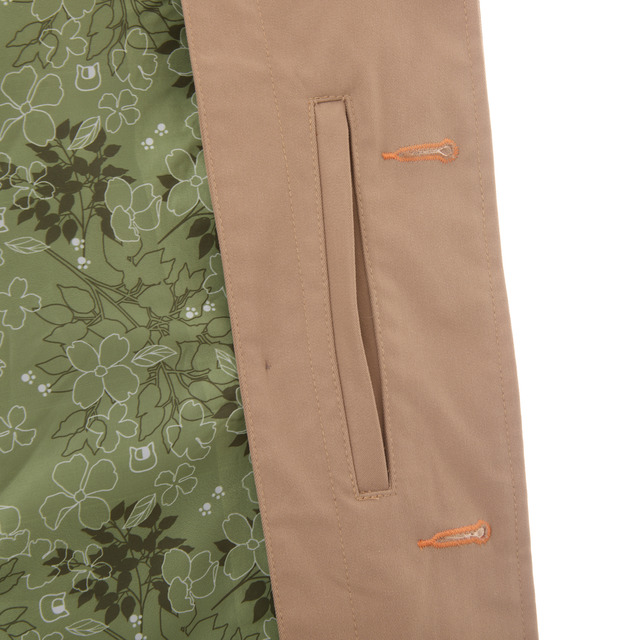 『夏目友人帳』×SuperGroupies「夏目友人帳 モデル ステンカラーコート」（C）緑川ゆき・白泉社／「夏目友人帳」製作委員会