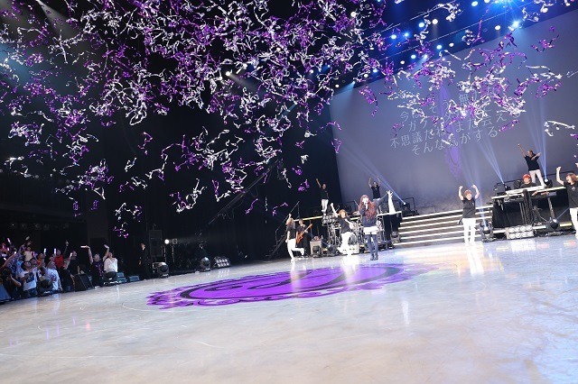 黒崎真音、5年間の応援にファンへの感謝の気持ち　舞浜アンフィシアターワンマン