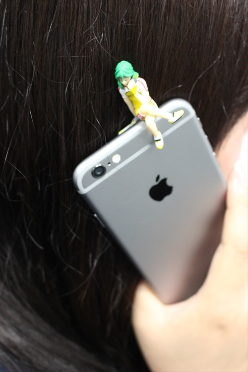 コップのフチに「弱虫ペダル 」　総北メンバーをあちこちにひっかけた