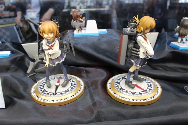 「刀剣乱舞」アプリゲーム披露、「艦これ」フィギュアが並んだ東京ゲームショウ2015のDMMブース
