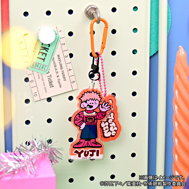 「TVアニメ『呪術廻戦』デタッチャブルアクリルキーホルダー（虎杖悠仁）」（C）芥見下々／集英社・呪術廻戦製作委員会