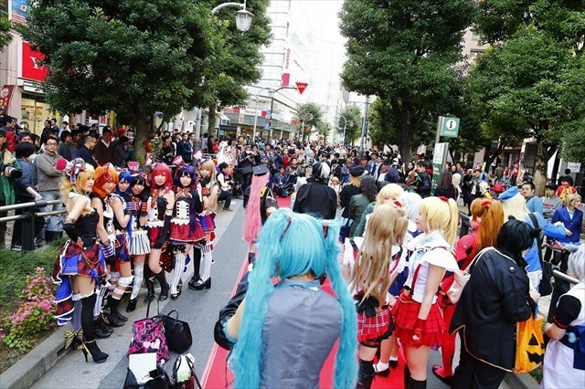 池袋にコスプレイヤーが1万4千人！ 「池袋ハロウィンコスプレフェス2015」