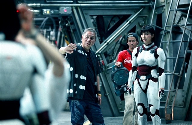 バグズ2号に潜入取材　精密セットで作り上げた映画「テラフォーマーズ」の魅力