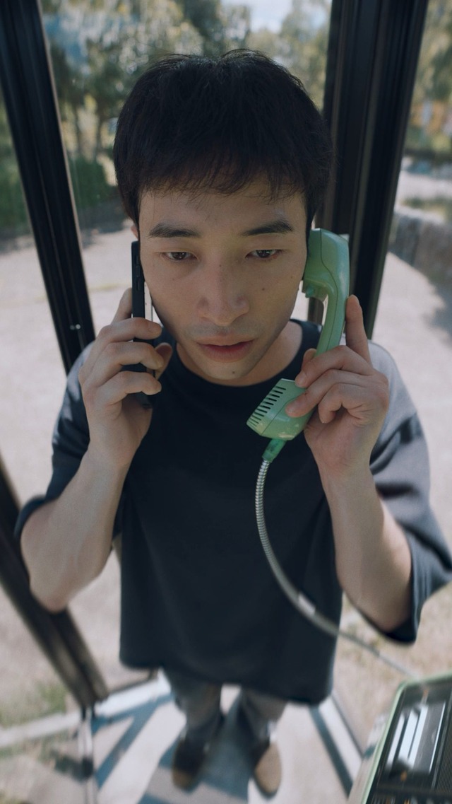 そこに不思議な電話ボックスがあるという