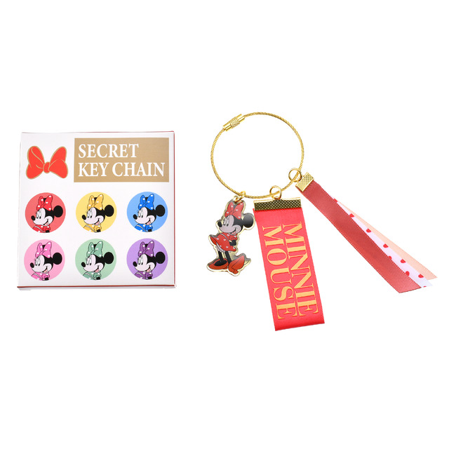 ディズニーストア「ミニー シークレットキーホルダー ときめいて」（C）Disney