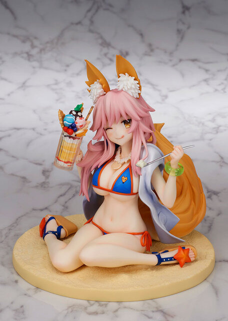 ウィンクする表情や佇まいが愛らしい！『FGO』より水着姿の「玉藻の前」がフィギュア化―最終再臨を常夏感たっぷりに再現