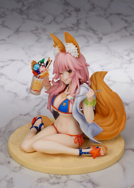 ウィンクする表情や佇まいが愛らしい！『FGO』より水着姿の「玉藻の前」がフィギュア化―最終再臨を常夏感たっぷりに再現