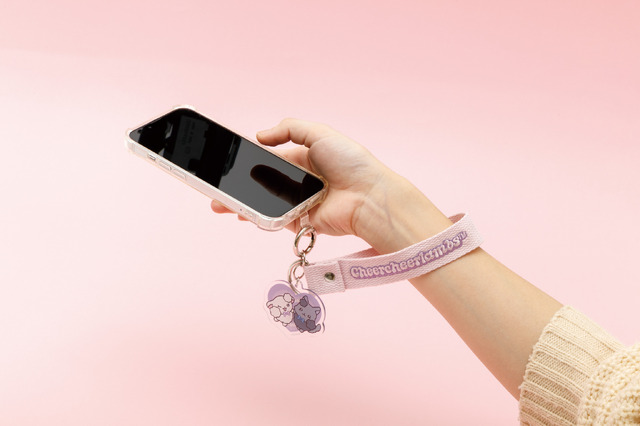 「ちあちあラムズ」スマートフォンストラップ（C）2025 SAN-X CO., LTD. ALL RIGHTS RESERVED.