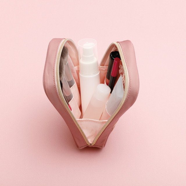 『すみっコぐらし』「喫茶すみっコでチョコレートフェア」テーマが登場「ポーチ」（C）2025 SAN-X CO., LTD. ALL RIGHTS RESERVED.