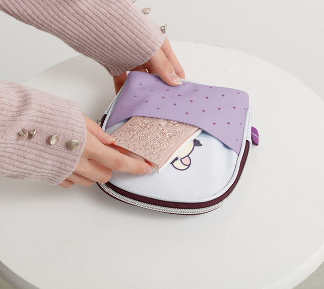 『リラックマ』「コリラックマのこあくま気分」テーマが登場「ポーチ」（C）2025 SAN-X CO., LTD. ALL RIGHTS RESERVED.