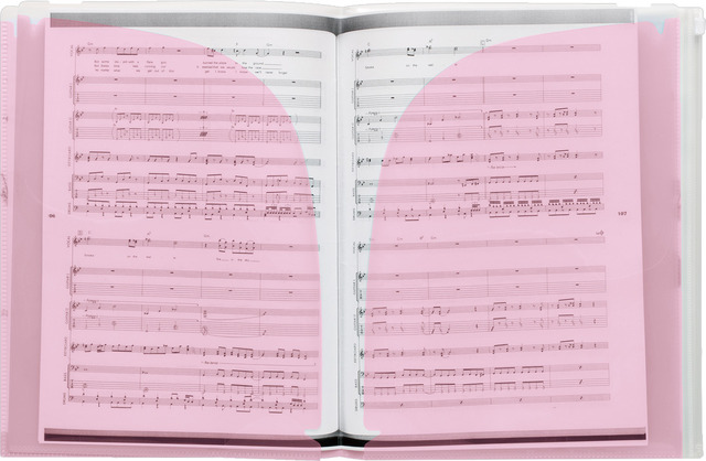 『リラックマ』「コリラックマのこあくま気分」テーマが登場「ハードカバー バンド付クリアホルダー」（C）2025 SAN-X CO., LTD. ALL RIGHTS RESERVED.