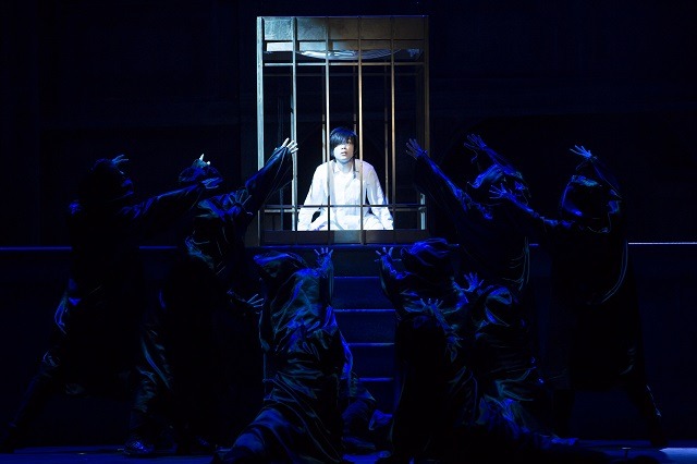 「ミュージカル「黒執事」-地に燃えるリコリス 2015-」(C)2015 枢やな/ミュージカル黒執事プロジェクト撮影：岸隆子（Studio Elenish）