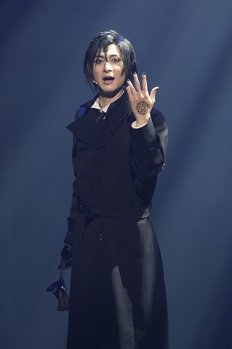 「ミュージカル「黒執事」-地に燃えるリコリス 2015-」(C)2015 枢やな/ミュージカル黒執事プロジェクト撮影：岸隆子（Studio Elenish）