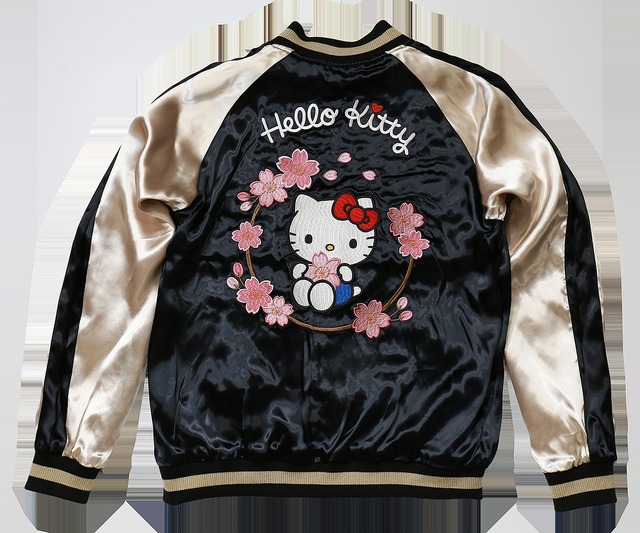 「SRO-2501 リバーシブルスカジャン」38,280円（税込）（C）2025 SANRIO CO., LTD. APPROVAL NO. L656565