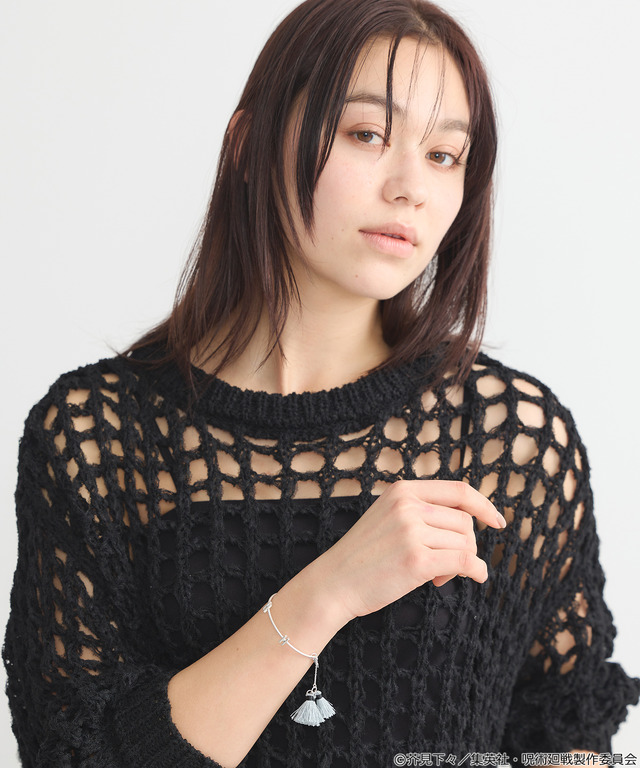 「呪術廻戦」五条のアイマスク、夏油の額の傷、虎杖の赤フードなどをイメージ♪「earth music&ecology Japan Label」コラボアイテム第2弾