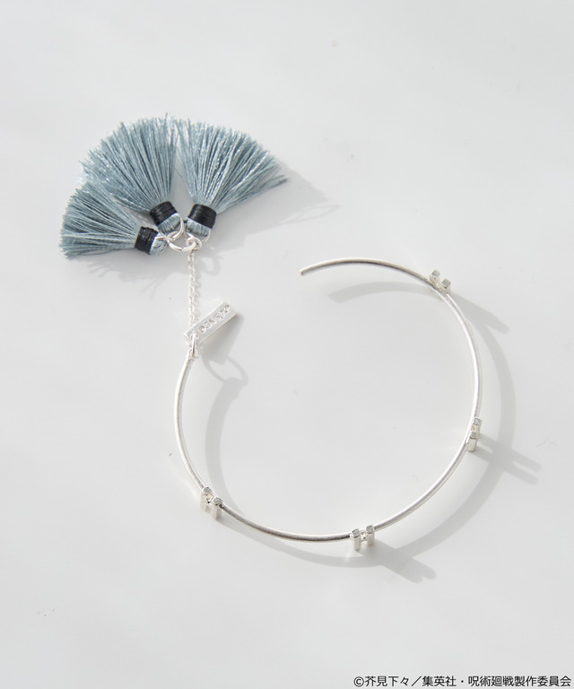 「呪術廻戦」五条のアイマスク、夏油の額の傷、虎杖の赤フードなどをイメージ♪「earth music&ecology Japan Label」コラボアイテム第2弾