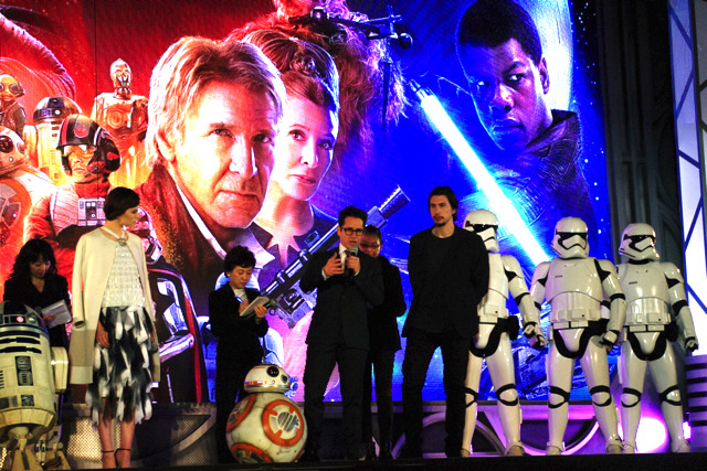 「この作品にはハートがある」J.J.エイブラムス監督が太鼓判　「スター・ウォーズ/フォースの覚醒」