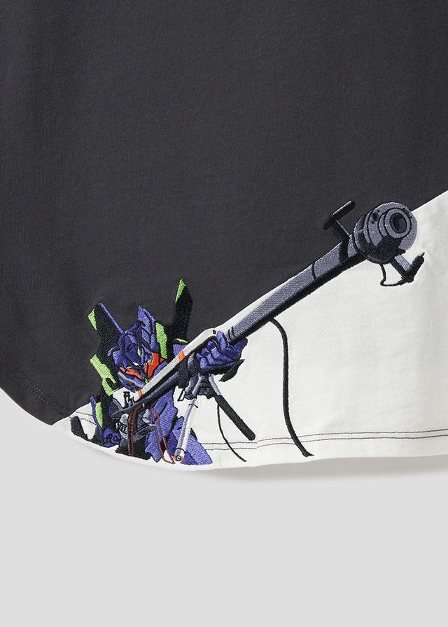 『新世紀エヴァンゲリオン』×グラニフ「ヤシマ作戦｜サイドガゼットTシャツ」（C）khara/Project Eva.