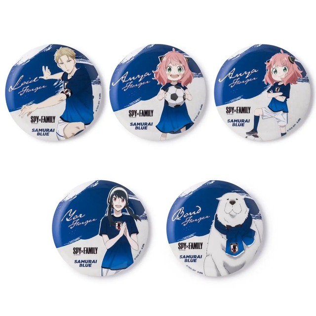 TVアニメ『SPY×FAMILY』日本サッカー協会「トレーディングドデカ缶バッジ」660円（税込）（C）遠藤達哉／集英社・SPY×FAMILY製作委員会（C）Japan Football Association