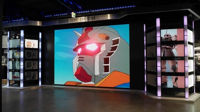 ガンダムフィギュアや描き下ろしアムロ、シャアたちが大集結！ロボット魂や超合金の展示＆販売イベントが秋葉原で開催中