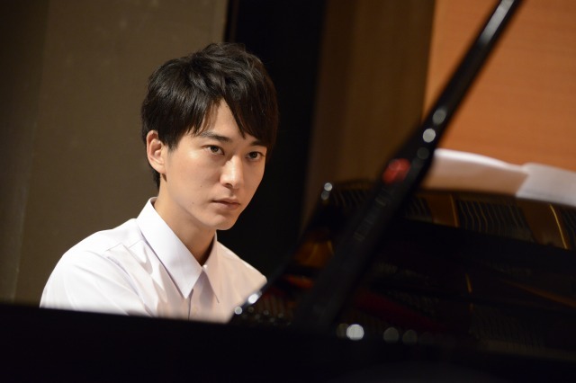 (C) 2015 halyosy、藤田遼、雨宮ひとみ、スタジオ・ハードデラックス／PHP研究所／『桜ノ雨』製作委員会