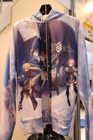 「WORKING!!!」「Fate/Grand Order」ファッションアイテムもどんどんオシャレに【コミケ89レポート】