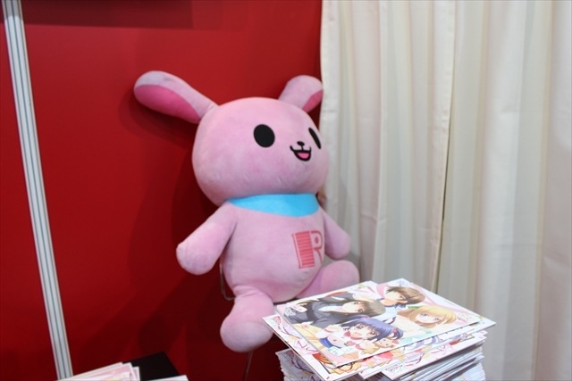 NHKも参戦！「薄い本」プレゼントに番組紹介も【コミケ89レポート】