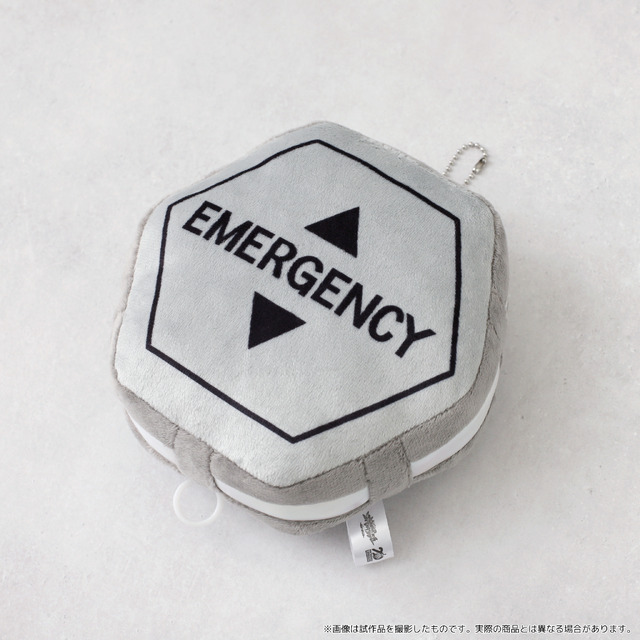 『P 新世紀エヴァンゲリオン ～未来への咆哮～』グッズ「ぶるぶる保留ぬいぐるみキーホルダー」（C）カラー